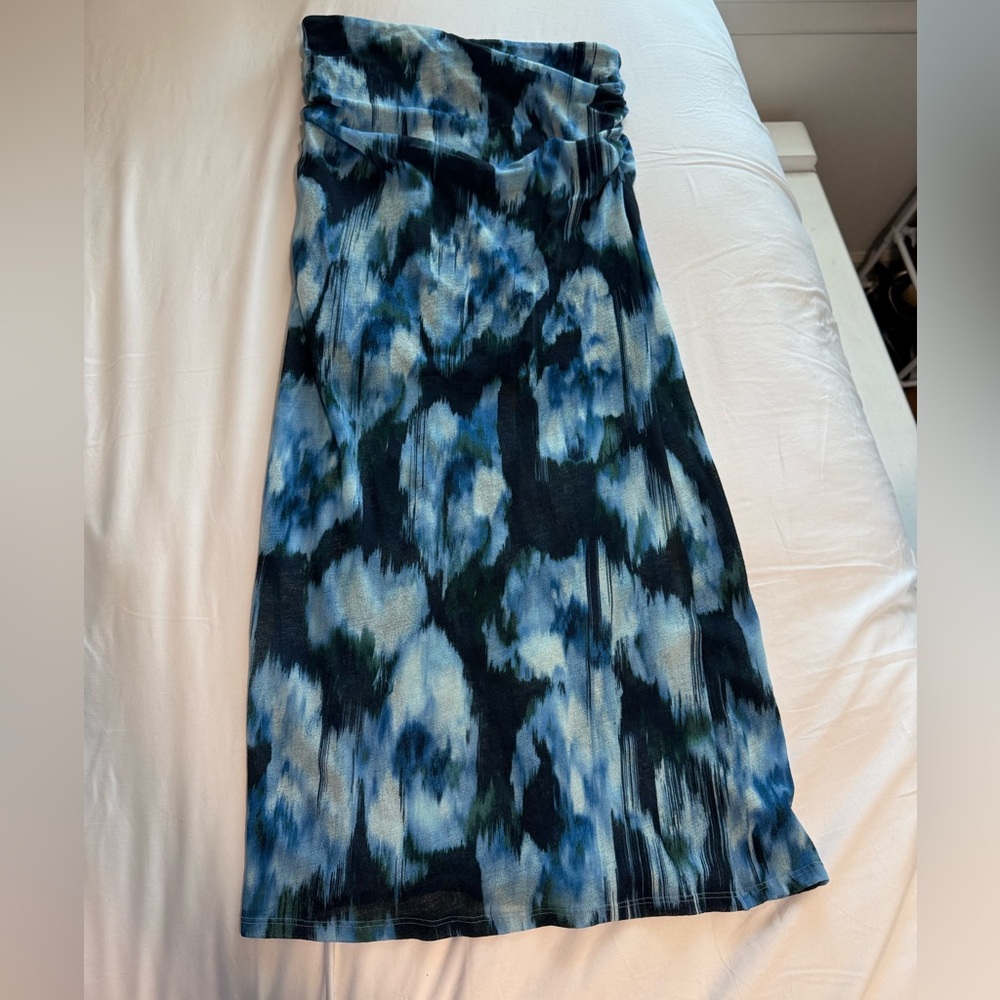 Abercrombie & Fitch Blue and Black Floral Midi Skirt